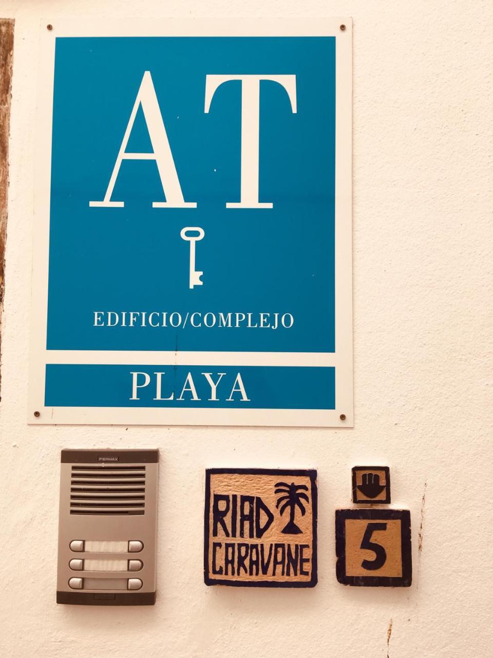 טריפה Apartamentos Caravane מראה חיצוני תמונה
